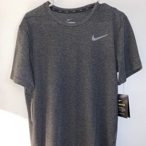 Mens Nike Hyper Dry Short Sleeve Shirt Dark Gray